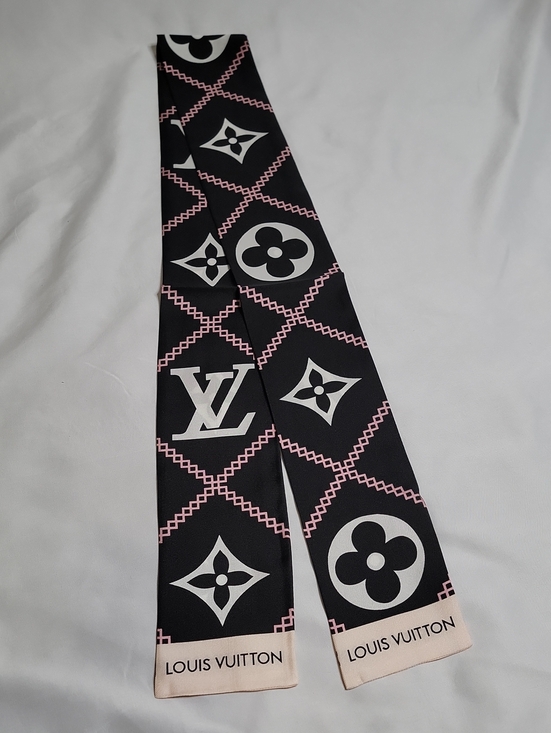 Louis Vuitton Accessories - Louis Vuitton Black, Pink & White Monogram Silk Twilly